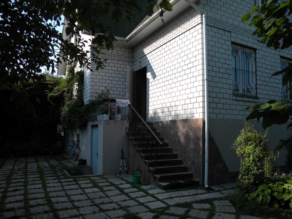 Guest House Dacha Kiew Exterior foto